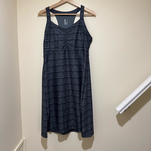 Womens Mondetta Workout Gym Athlete Black Striped Tank Top Dress Size Large - Picture 3 of 16